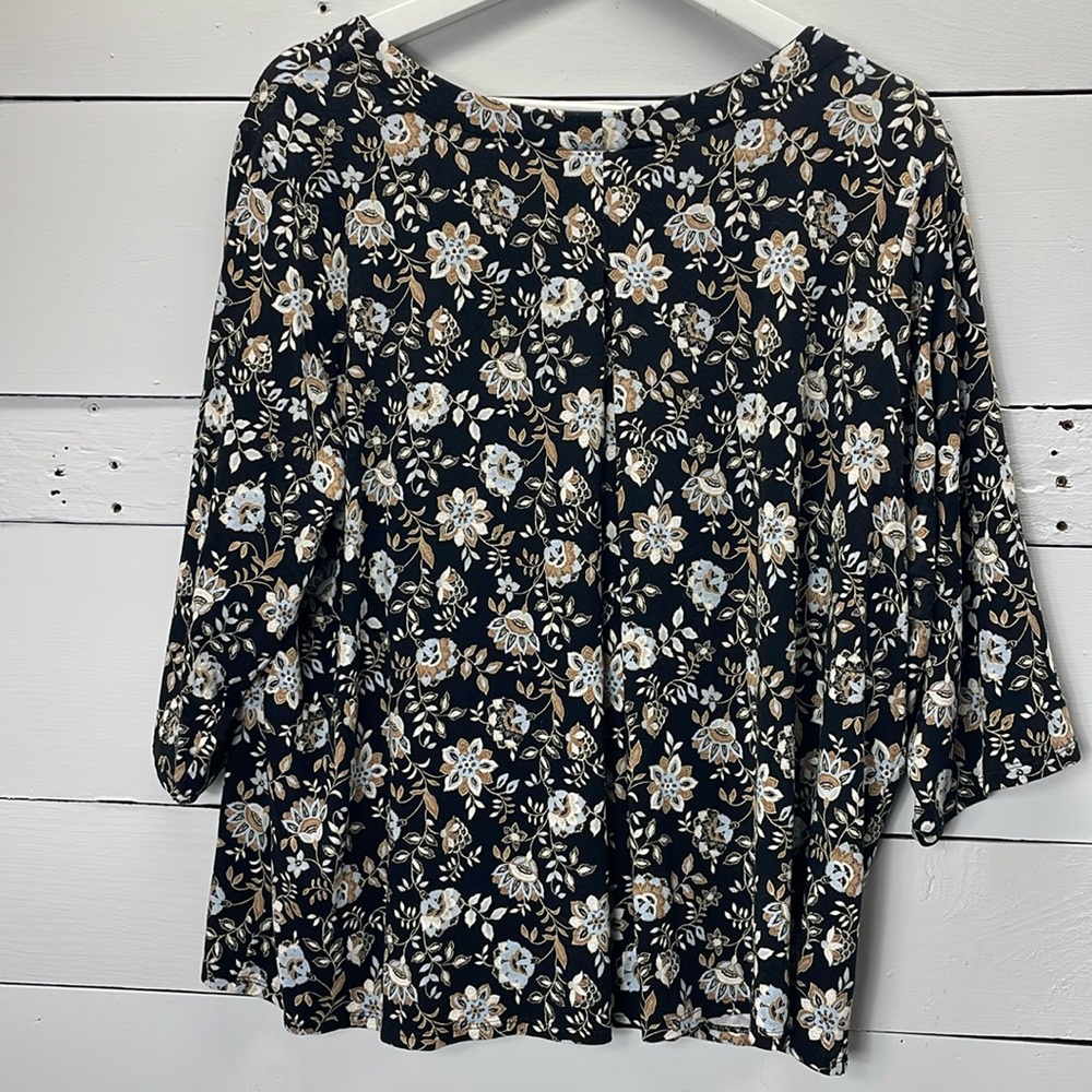 J Jill Wearever Collection 3/4 Sleeve Floral Print Top Size Petite XL - Picture 2 of 6